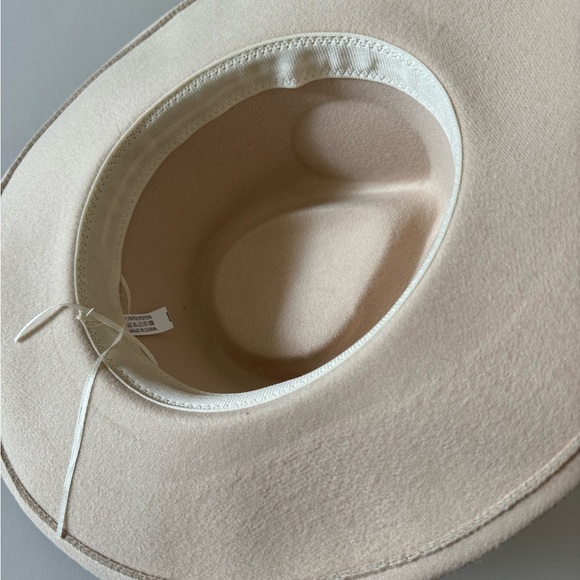 Wide brim rancher style hat - Picture 6 of 11